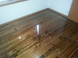 Radiata pine custom stain 01